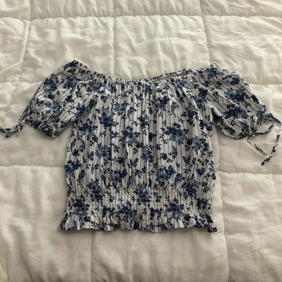 Women’s off the shoulder blouse - Picture 2 of 2